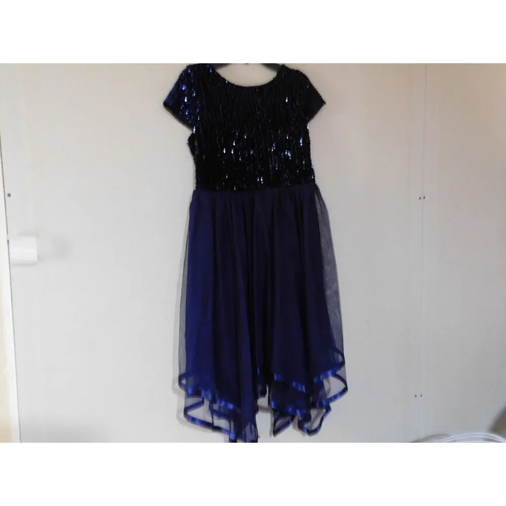 Speechless girls formal dress NWT, size 16